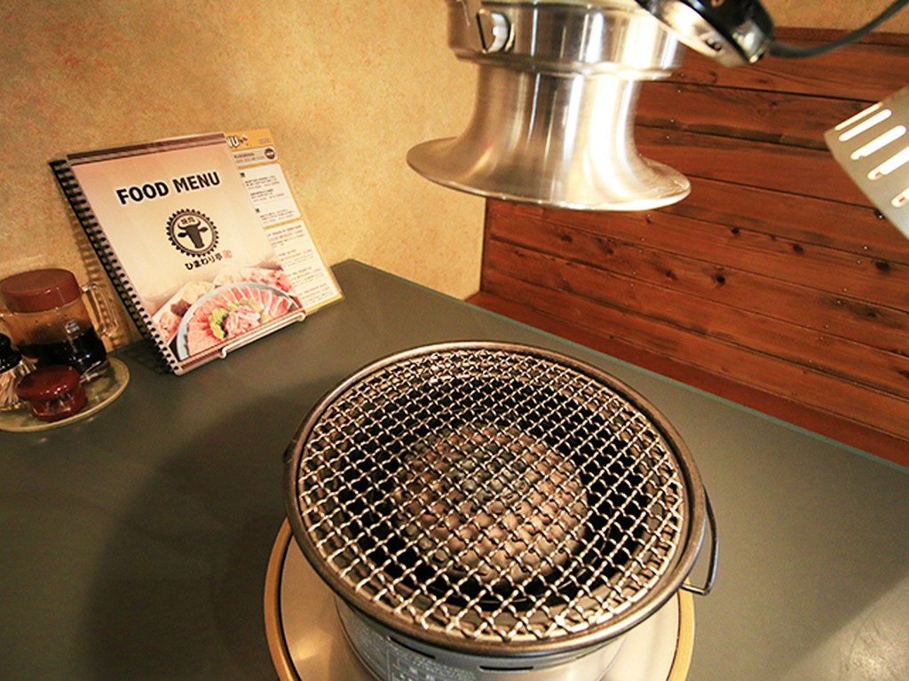 落ち着いた店内で焼肉デートはいかがでしょうか