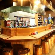 小上がりの座敷に、カウンター席、ホッと癒される店。
おもてなしの心でお待ちしています。