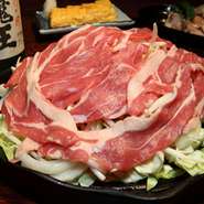 こだわりの食材（馬もつ・ラム肉・牛肉・豚肉）を、自家製のたれでお召し上がり下さい。