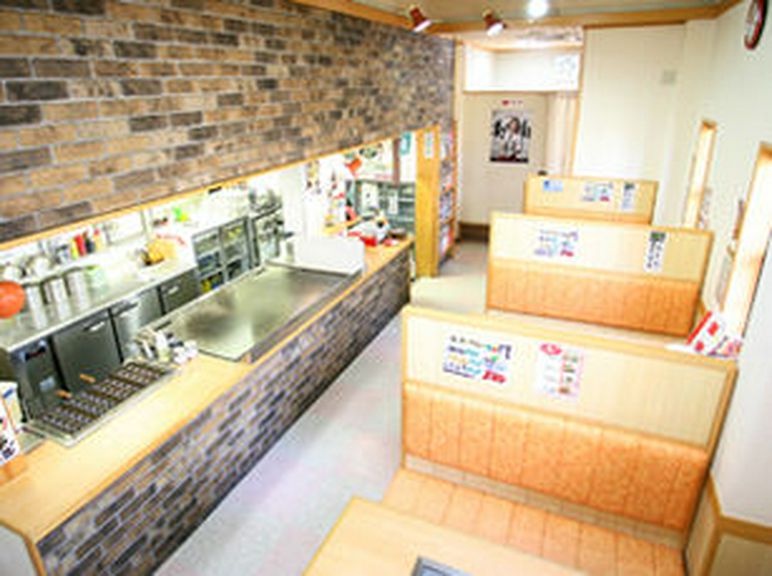 明るい店内