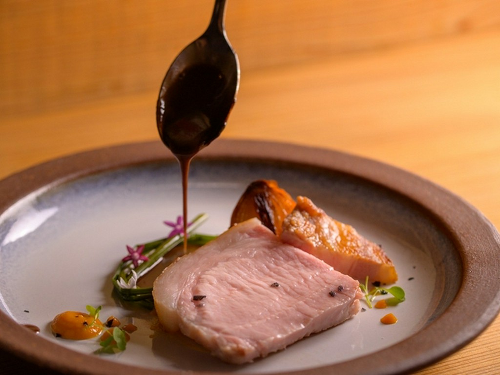 北海道湧水ホエイ豚のロースト