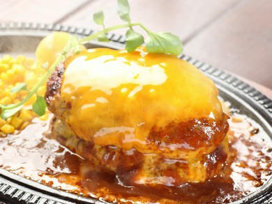 BANG！BANG！　手ごねチーズタワーハンバーグ二段