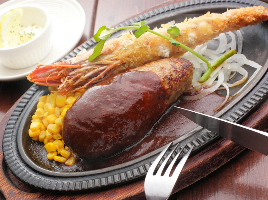 有頭海老フライと手ごねハンバーグ