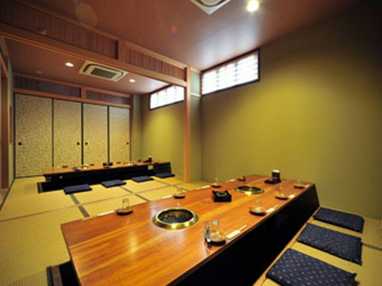 30名様〜宴会用　掘りごたつの座敷