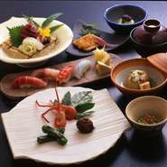 前菜・お造り・焼物等からにぎり寿司・デザートまでのコースです。 ご接待ご会食などにお勧めです。