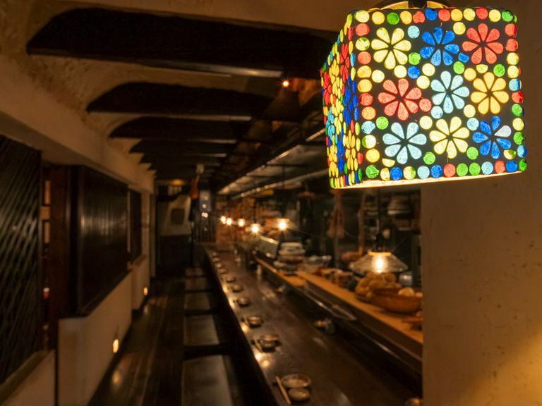 気軽に立ち寄れるカウンター席も、ご用意しております。