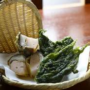 原木しいたけ海老しんじょ揚げ