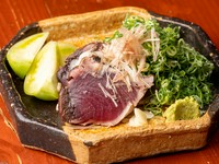 焼きたての生かつおの塩たたき