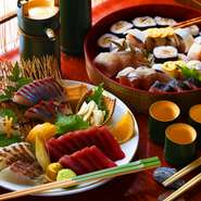 「蛍槍」の素朴な料理の数々を楽しめる全7品程度のお料理コースです。

※2時間飲放題を本コースにおつけする場合、4名様から利用可能です。(お一人様+1650円)
※飲み放題のみ(飲み放題単品)は承っておりません。
