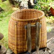 街中にありながら、静謐な時間がゆるりと流れる和空間。