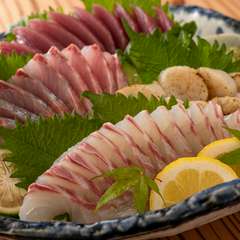 お刺身盛り合わせ