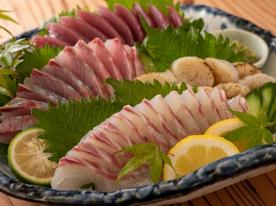 お刺身盛り合わせ