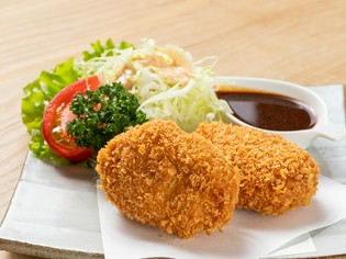 店主自慢の手作りコロッケ