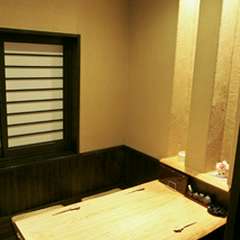   2階に完全個室座敷は接待などにもご利用下さい