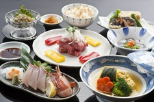 ※　２名様～要予約

※　コース料理はカード不可です。