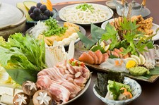 ※　４名様～要予約
※　ご予約時　お鍋種類と味噌か醤油を選んで下さい。
※　冬期限定・３月末までの予定