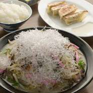 宝石ちゃんぽんは、まるで宝石のよう。食感が面白いですよ!!