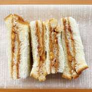 PB&Jといえばアメリカ人の定番のおやつ　ジャンキーな甘さにやみつき