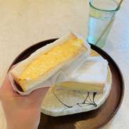 ふわとろ玉子は人気看板メニューです。ふわふわ、とろとろの玉子は他では味わえない特別な一品です。