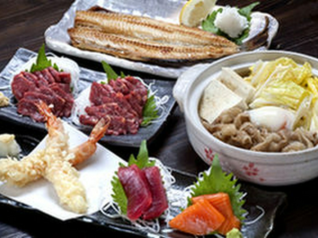 うどんから本格的な江戸前。和定食から居酒屋逸品料理まで