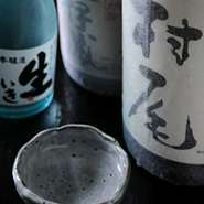 森伊蔵・村尾・魔王の三大芋焼酎を始め、希少な銘柄の焼酎を各種取揃えており、山梨の地酒もございます。