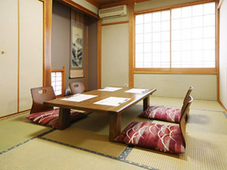 落ち着いて寛ぐことができる個室