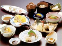 旬の素材と真心をこめた、『七草』ならではの味わいです。