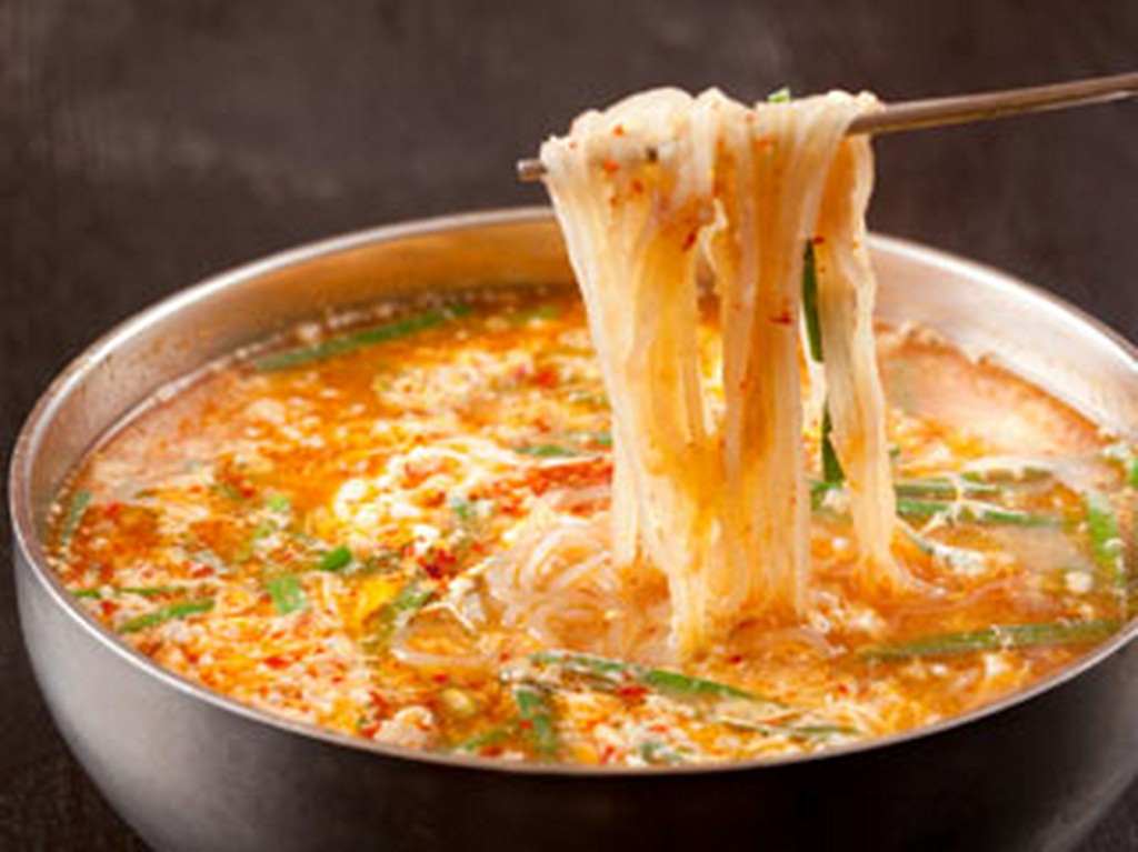 名物辛火麺　1～5辛　580円