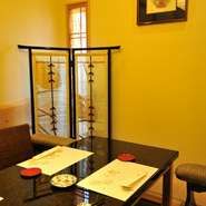 大切な方をお招きしたい。
大切なお集まりだからこそ お部屋も吟味したい！
（ゲストやお顔合わせの皆様に一番人気！）