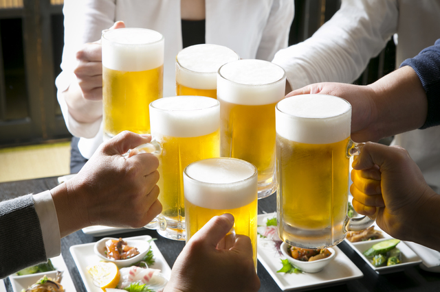 All-you-can-drink A: 7 people or more