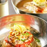 コシのある麺と澄んだスープが特徴。大人気の逸品です。