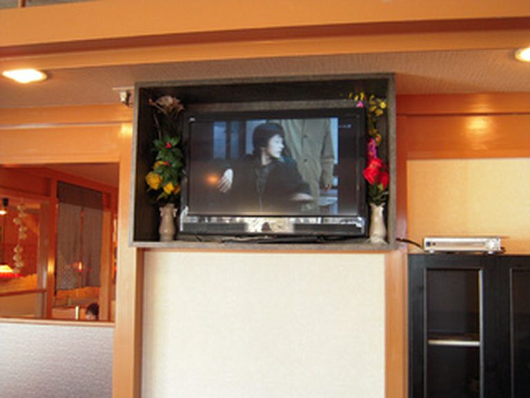 大型液晶テレビ設置いたしました。