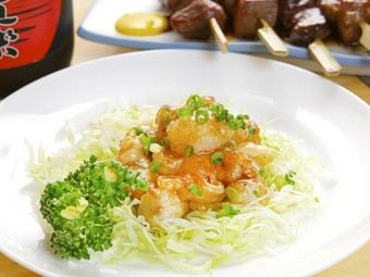 国産牛を焼き上げた、コラーゲンたっぷりの『マルチョウ焼き』