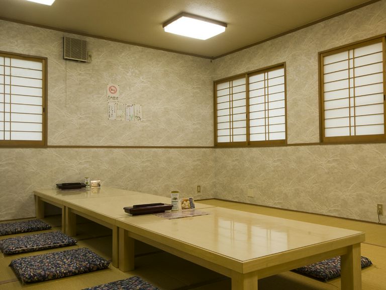 2階には宴会席ございます。