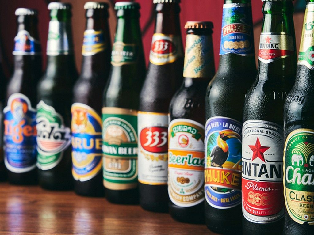 60種以上と豊富なドリンク。珍しいアジアビールも。