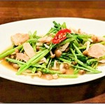 お酒にピッタリのおつまみ6品と飲み放題がセットになった「のんべえ」におすすめのコースです！