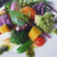 地物野菜の温サラダ