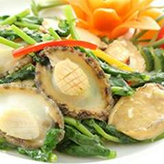 鮑と彩り野菜のガーリック炒め