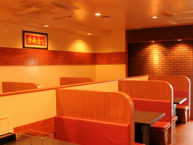 しっとりと落ち着いた店内でじっくり御賞味下さい！