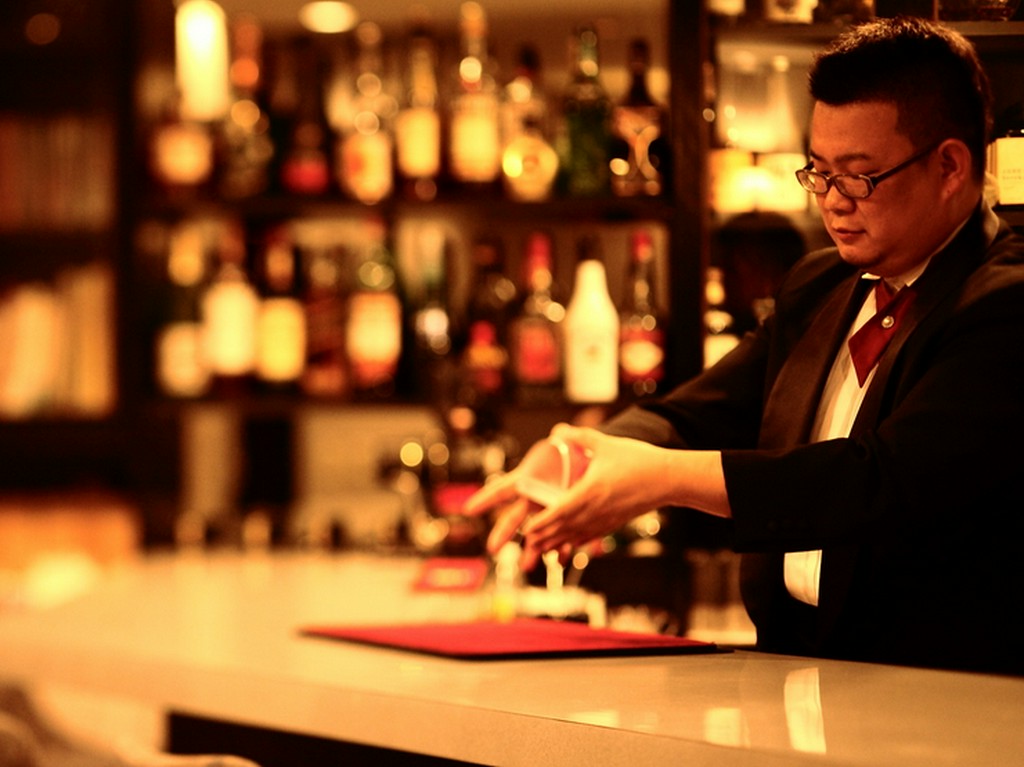 実力派マジシャンが最高のマジックで、非日常をお届けします。