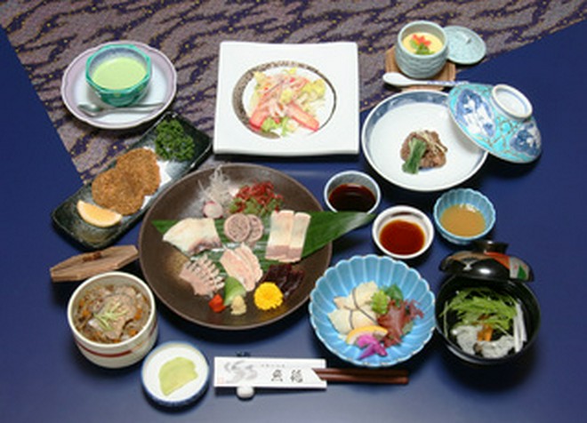 地方の味を楽しめる