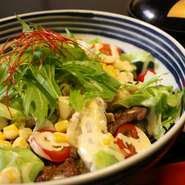 まだまだ全国にはめずらしい料理がたくさんあるはず！そう思ってる方に是非一度立ち寄っていただきたいお店です。長崎ならではの新鮮な魚、めずらしい鯨料理などきっと笑顔になれるはず。