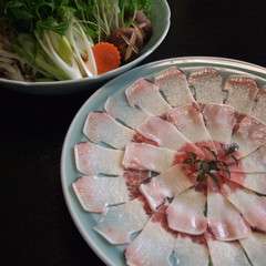 新名物　くじらしゃぶ　（冬期のみ）