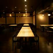 お鍋を囲んでワイワイ楽しめる定番コースがお勧め。
 ご予算やお料理内容などは、お気軽にご相談ください。