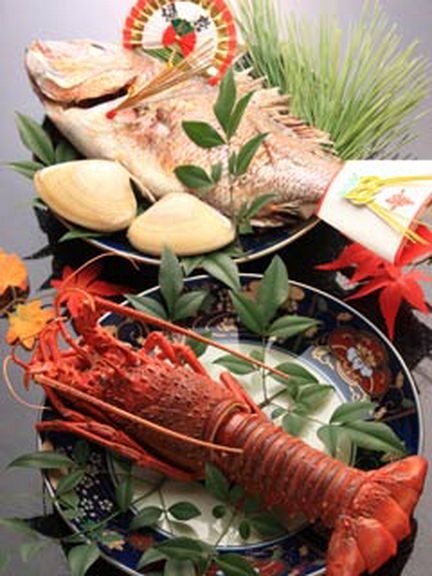 おめでたい日の祝い事に鯛、伊勢海老ご用意いたします ※要予約