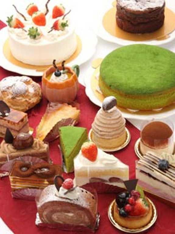 併設の店舗では自慢のケーキをテイクアウトできます