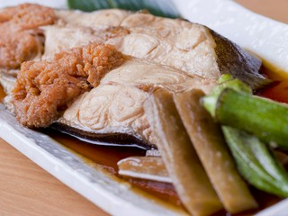 他では食べられない味！店主こだわり煮魚 