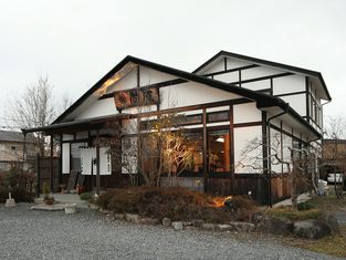 이시우스비키 자가제 메밀가루 수타소바집 나오안