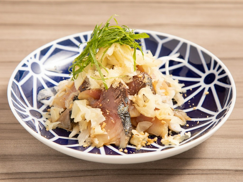 炙り〆サバガリ和え