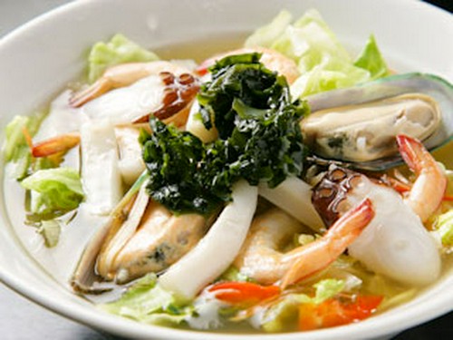 海鮮レタスラーメン　950円